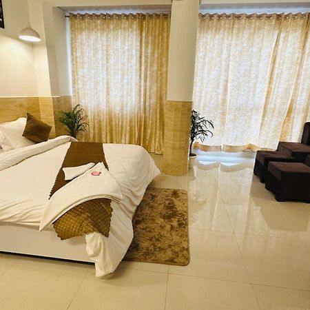 Dr White House - Noida Sector 18 Exterior foto