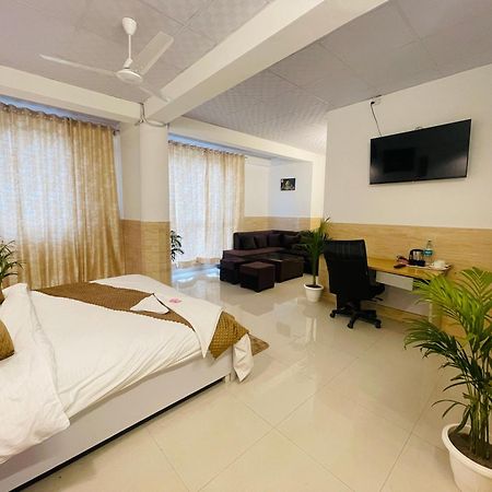Dr White House - Noida Sector 18 Exterior foto