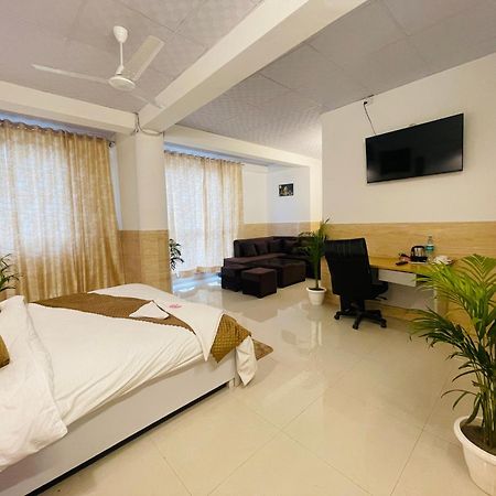Dr White House - Noida Sector 18 Exterior foto