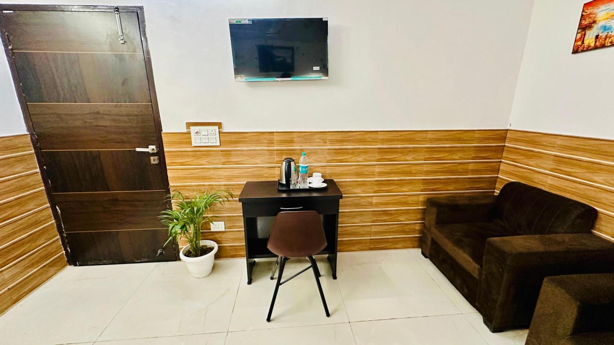 Dr White House - Noida Sector 18 Exterior foto